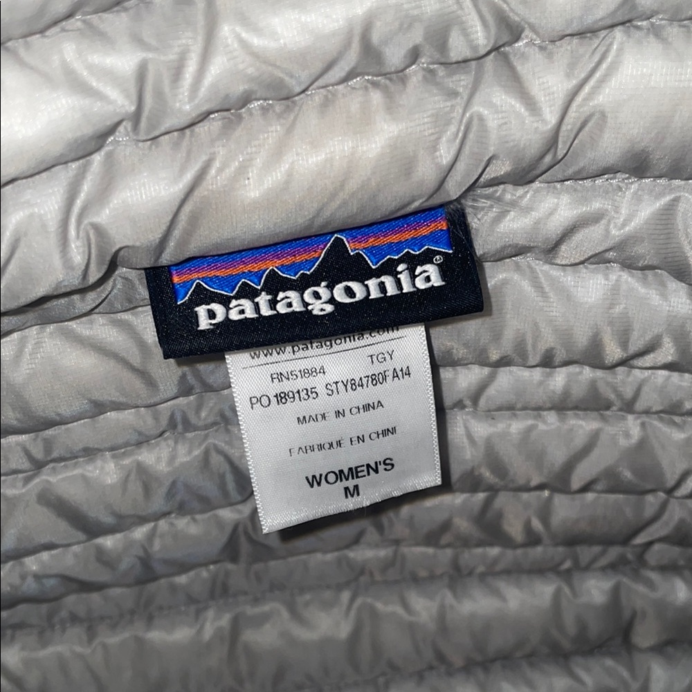 Patagonia Lightweight Quilted Vest - Picture 2 of 8